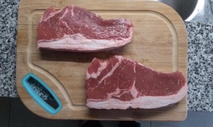 Confusing Pictures sneaker-like steaks