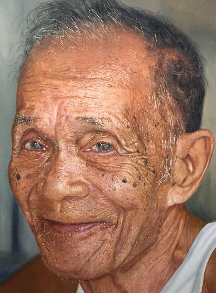 Hyper-Realistic Paintings, smiling woman
