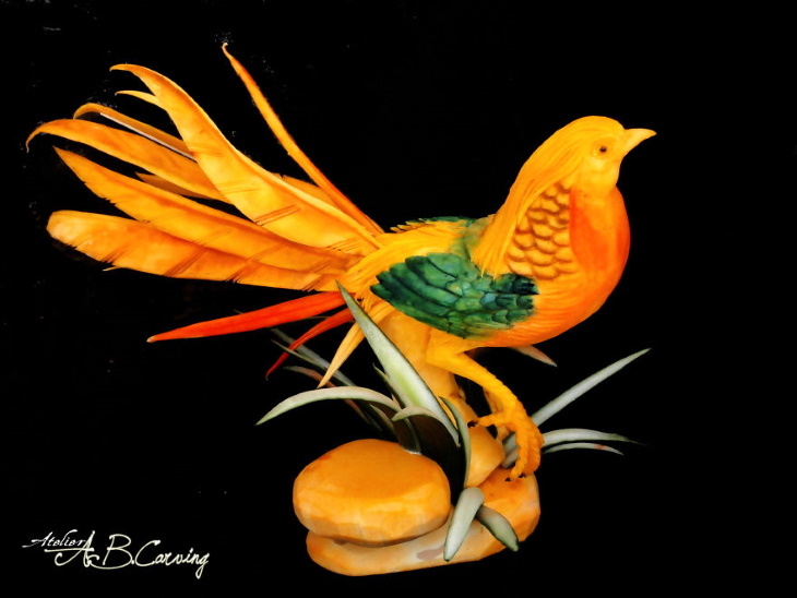 Angel Boraliev Pumpkin Carving bird with big tail