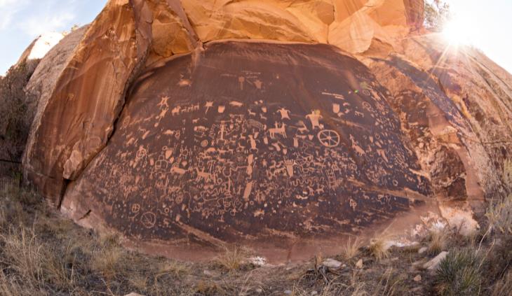 Utah Geology - Newspaper Rock State Historic Monument