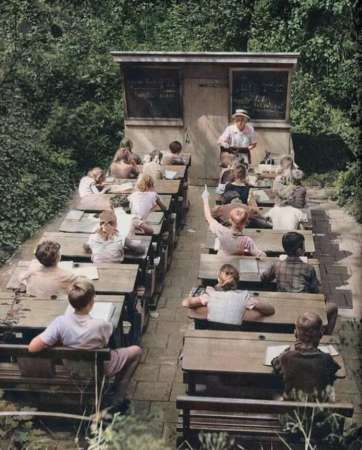 Vintage Photos Open Air School in the Netherlands