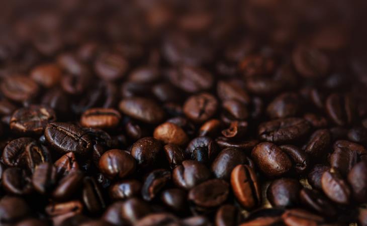 Common Coffee Myths, Darker roast coffee