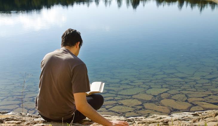 reading on the lake