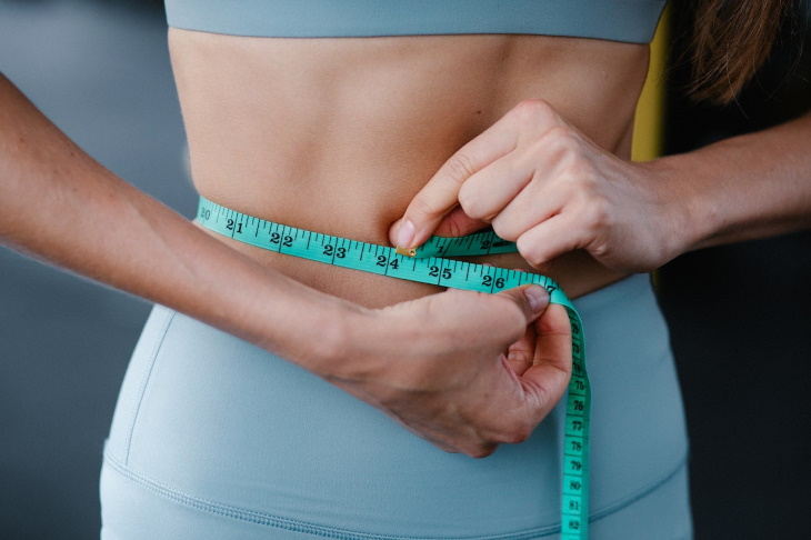 Waist-to-Hip Ratio waist measuring