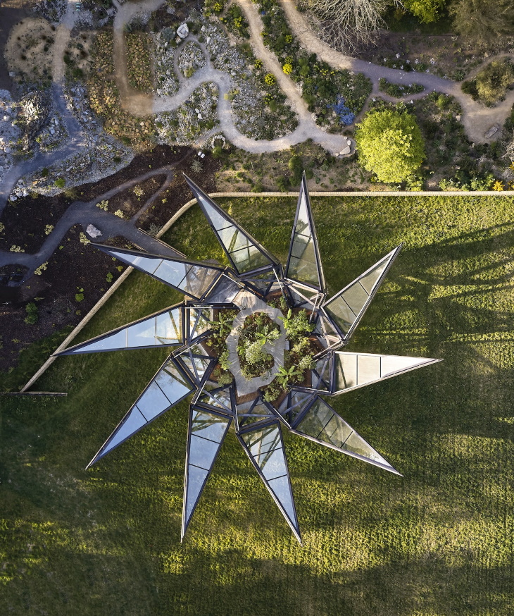 Glasshouse by Heatherwick Studio