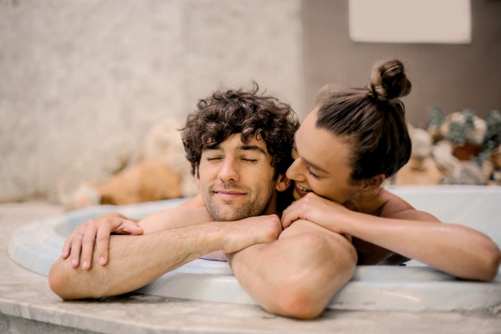 5 Love Languages couple in bath