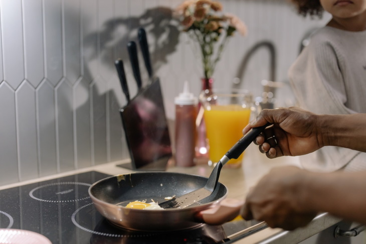 Bad Housekeeping Habits cooking