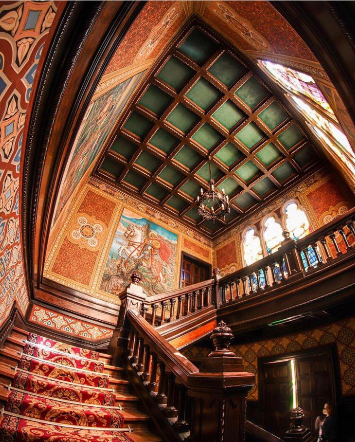 Gilded Age Mansions Carson Mansion stairs