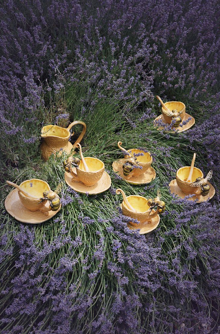 Nature-Themed Handmade Ceramics, giant honeybees