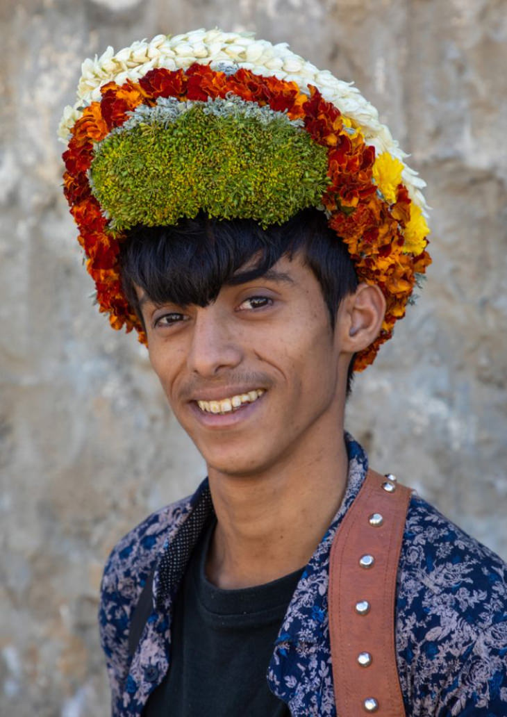 Qahtani Flower Men, man with flower crown