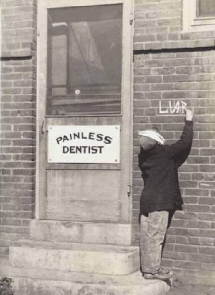 Funny and Clever Signs, dentist