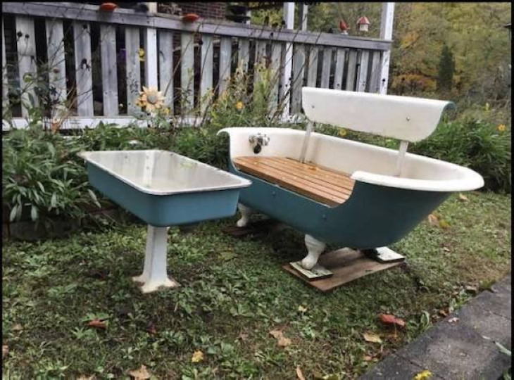 Lazy Fixes bathtub bench and table in the garden