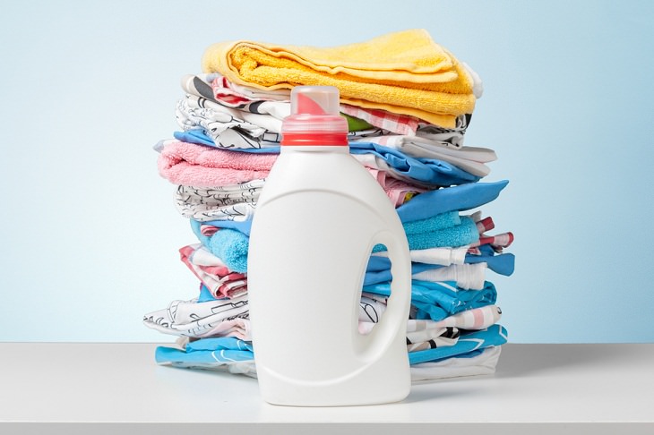 Best Detergent, Liquid Laundry Detergent: Pros and Cons