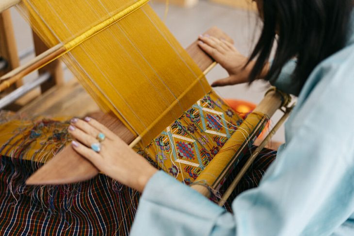 Beauty of Bhutan, Weaving 