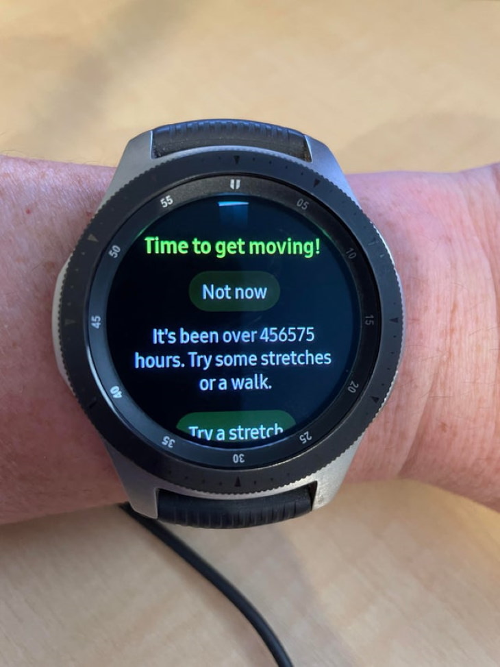 One Job Fails smartwatch