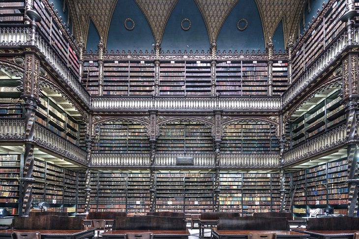 BEAUTIFUL Libraries, Real Gabinete Library