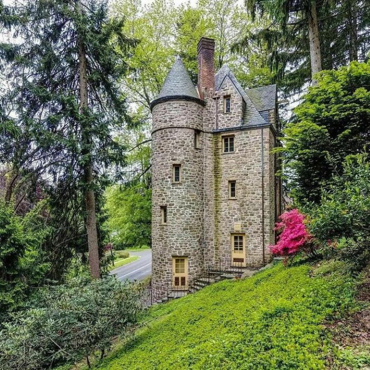 Historical Homes in the US The Castle House (1931) in Jenkintown, Pennsylvania