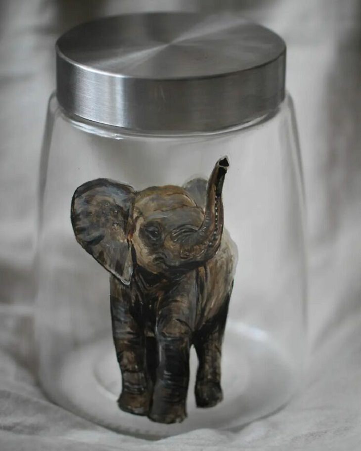 Animal Paintings on Glass, elephant