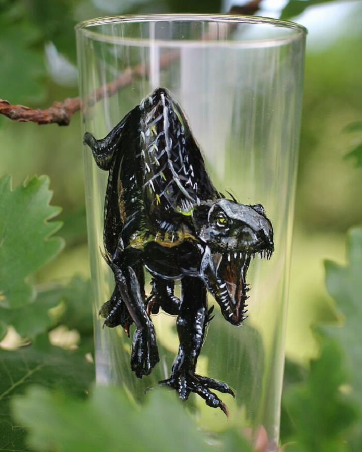 Animal Paintings on Glass, dinosaur