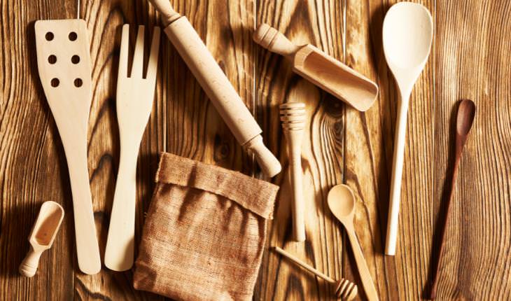 wooden utensils