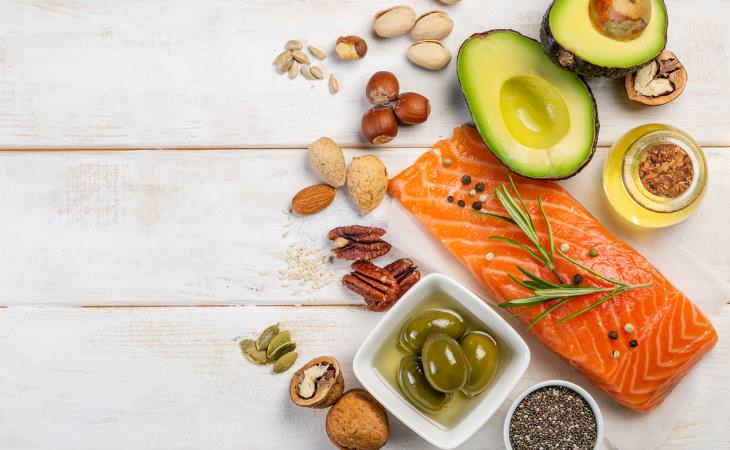 omega foods, avocado, olives, salmon and nuts