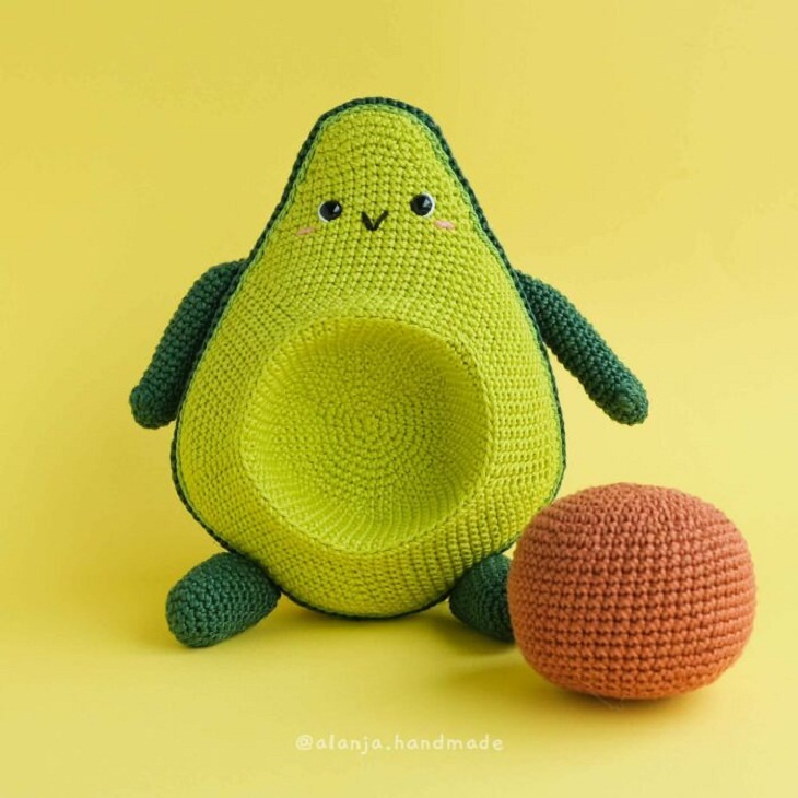 Crochet as Art, avocado