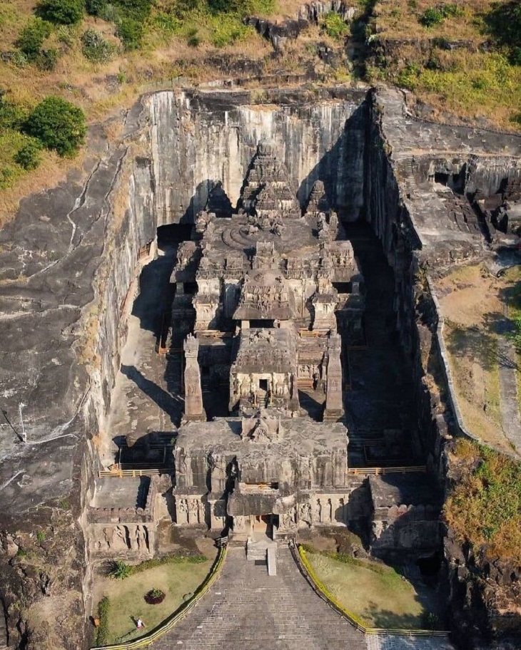  Architectural Wonders, The Kailasa Temple