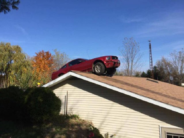 Driving Fails, house