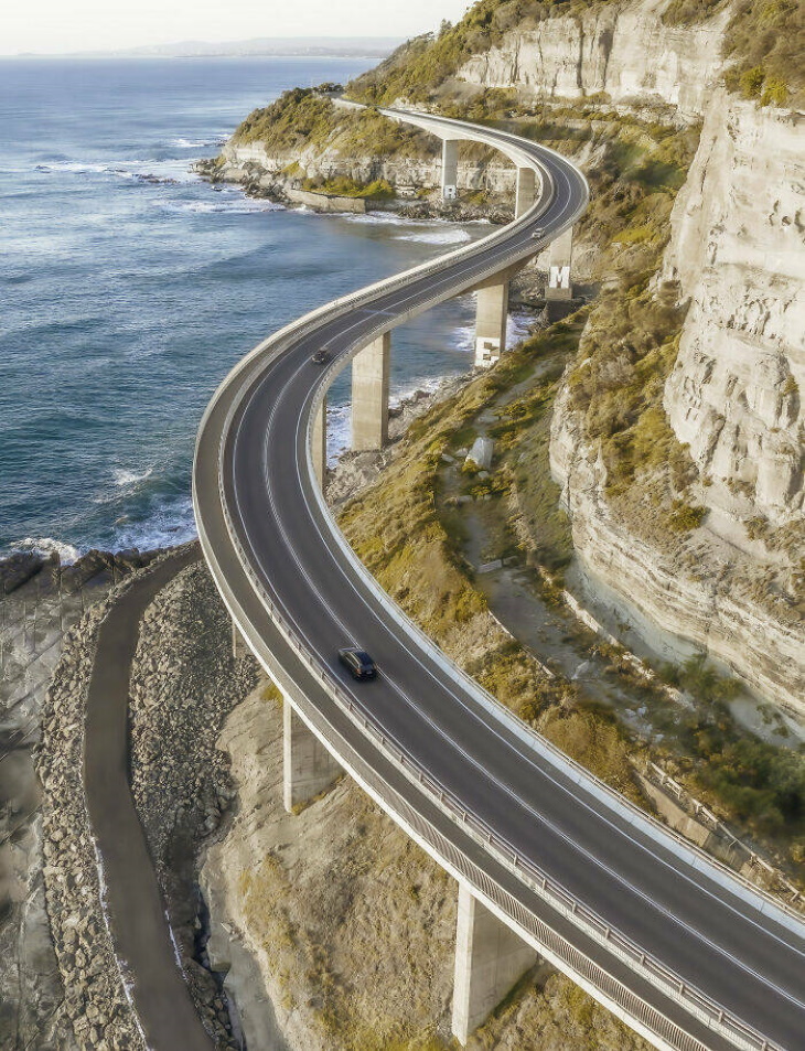 Stunning Bridges & Roads Sea Cliff Bridge, New South Wales, Australia