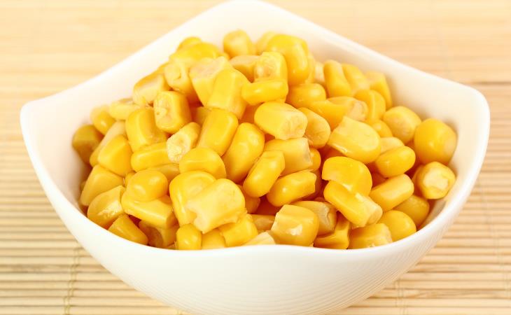 canned corn kernels in a bowl