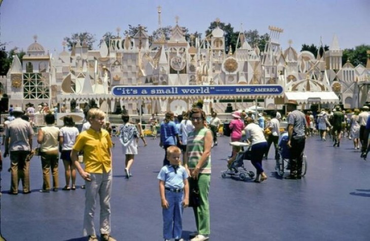 Vintage Photos A family visit to Disneyland in 1968