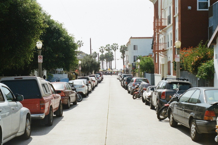 Annoying Neighbor parking