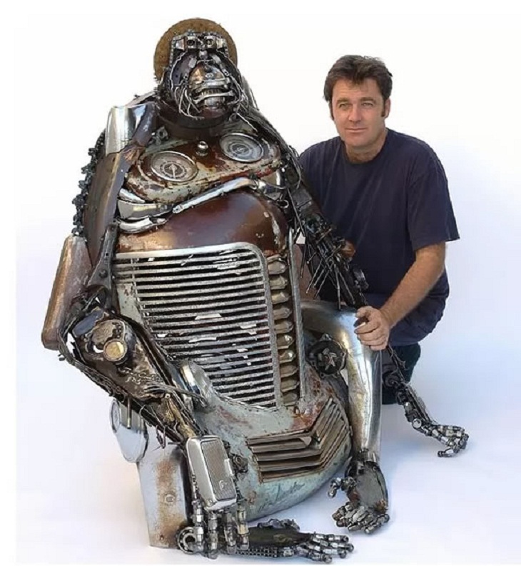 Scrap Metal Sculptures, ape