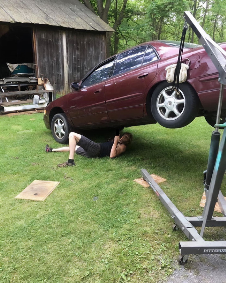 Work Safety Fails car repair