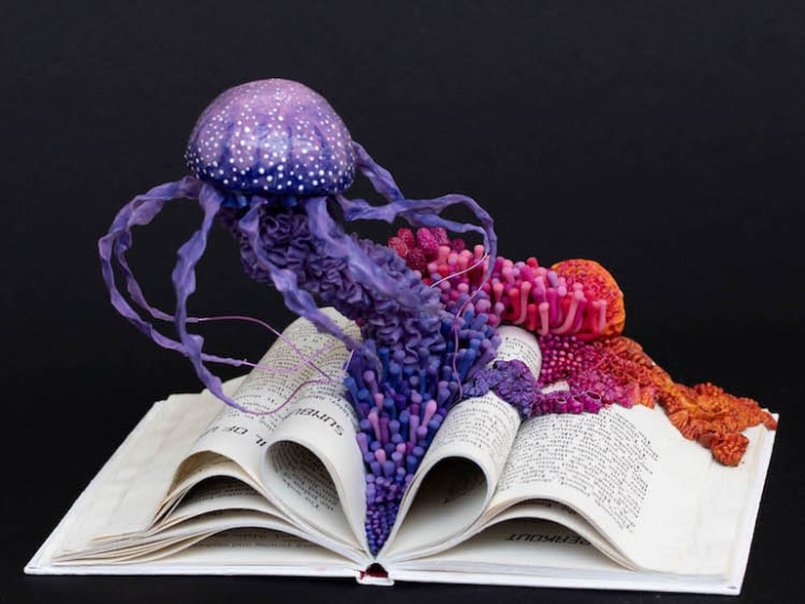 El Arte De Stéphanie Kilgast, Medusas saliendo de las páginas