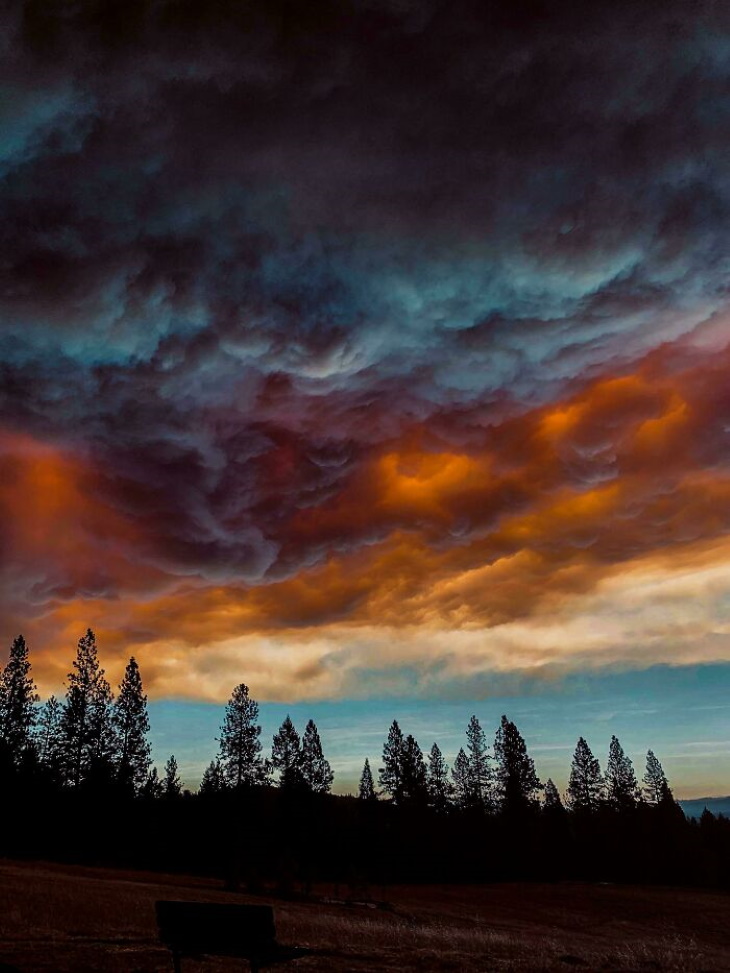 Photos of Storms dangerous sky in Northern California 