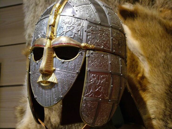 Historical Facts Sutton Hoo (6-7th century AD)