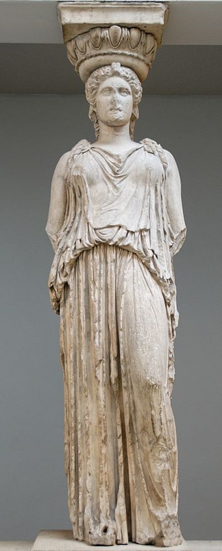 A statue wearing the classic chiton