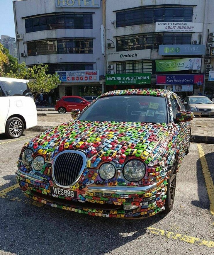 Carros muito esquisitos