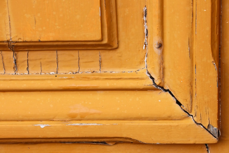 Removing Scratches on Wood damaged door