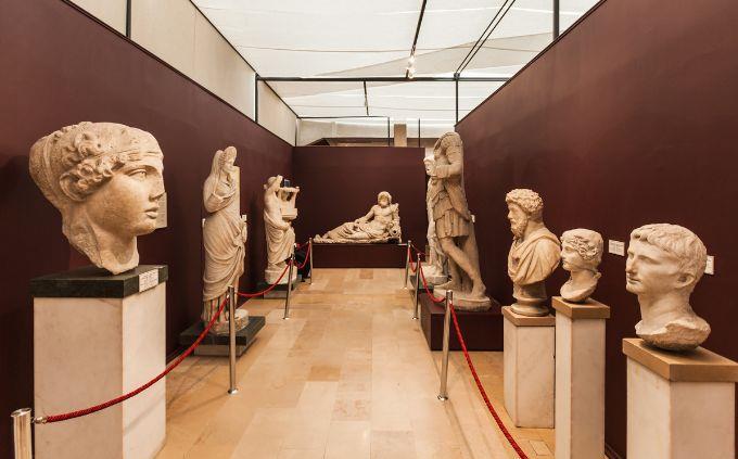 Which profession from the legends suits you: sculptures in the museum