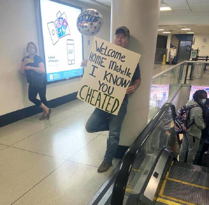 Creatively Funny Airport Greetings, 
