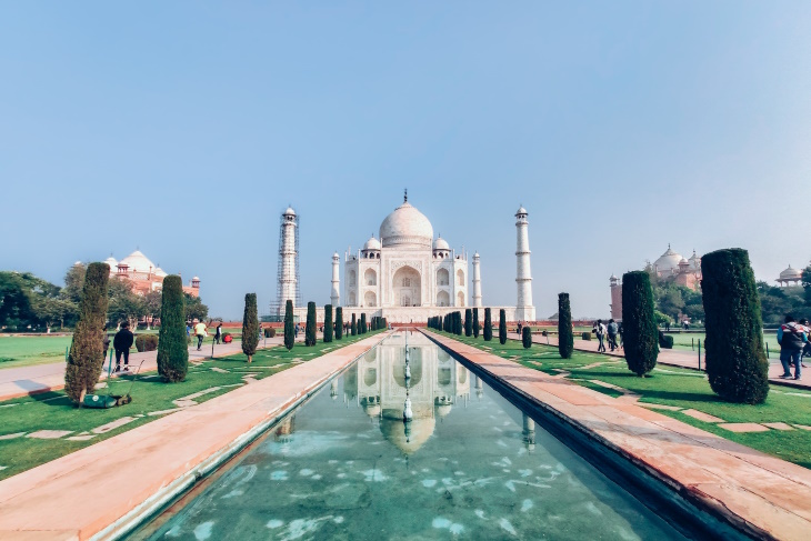 Romantic Gestures The Taj Mahal 