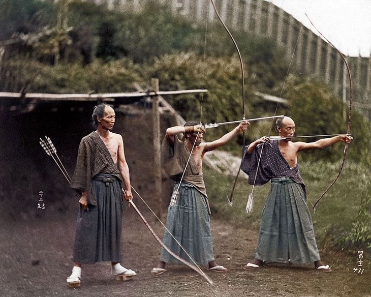 History in Pictures, Japanese archers