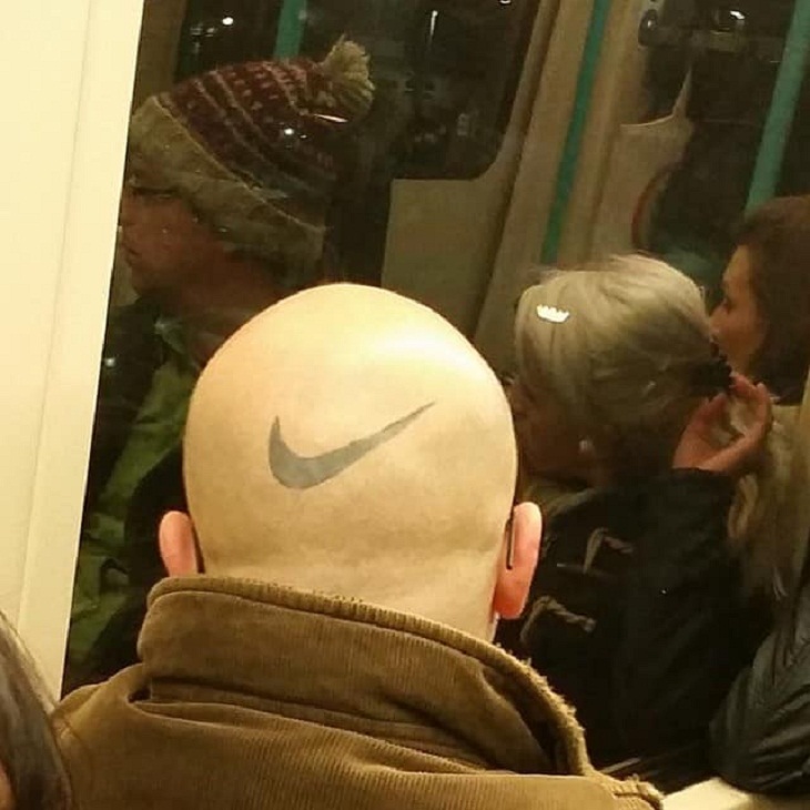 Strange People in the Subway, Nike