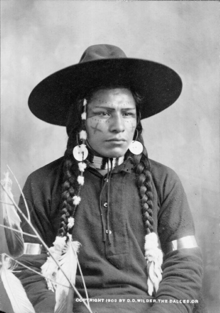 Historical Photos "Portrait Of Wasco Indian With Decorated Face, Feather And Bead Ornaments. - Wilder - 1903"