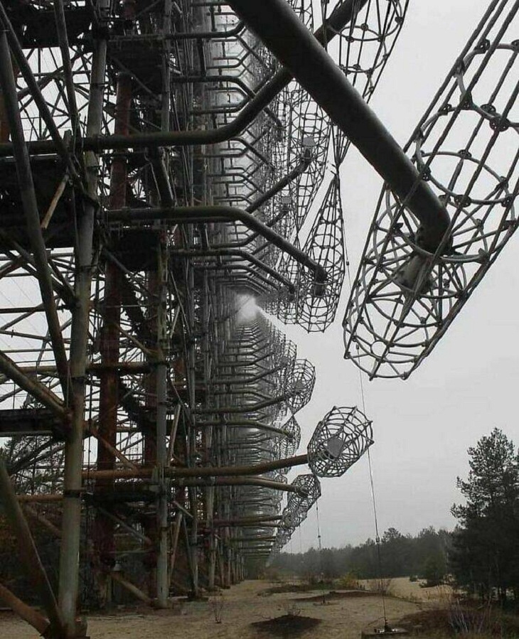 Brutalist Structures, The Duga radar. 