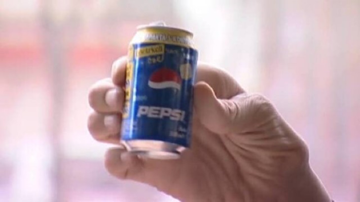 Photos From History and Beyond Sultan's hand holding a can of Pepsi