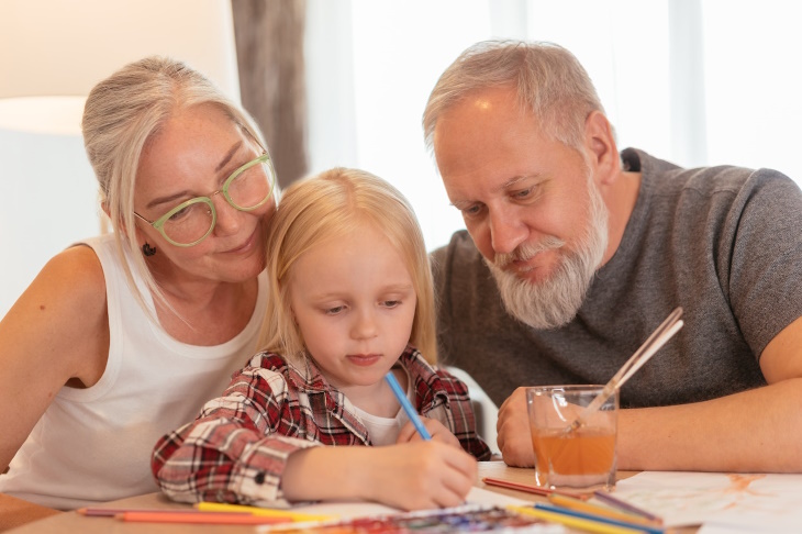 ADHD in Seniors grandparents and granddaughter painting