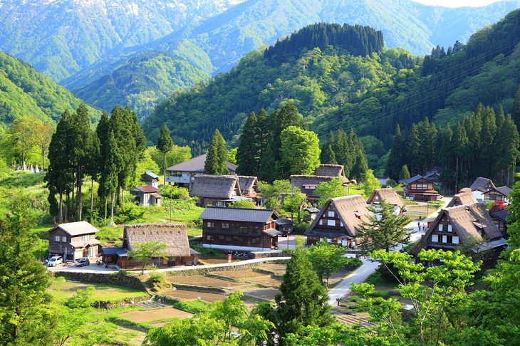 Beautiful Japanese Villages, Ainokura
